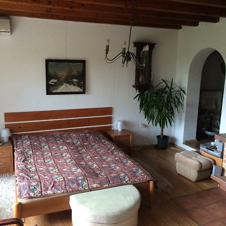 Holiday House Cervena Veza Piest'any Exterior photo