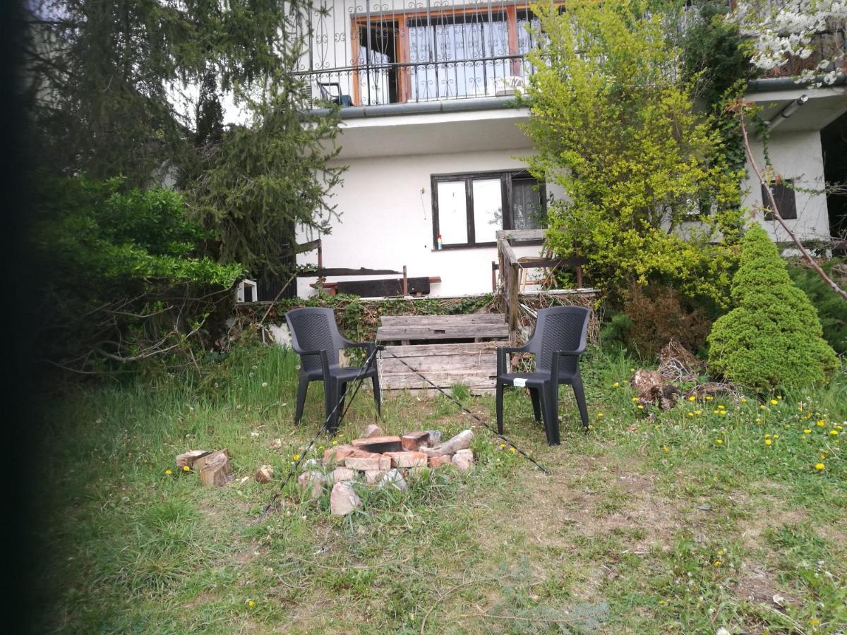 Holiday House Cervena Veza Piest'any Exterior photo