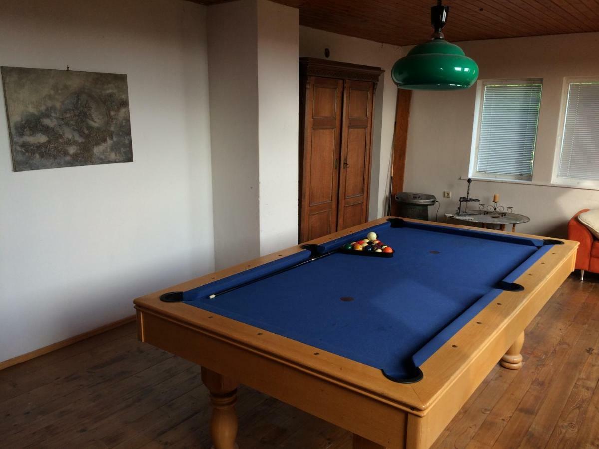Holiday House Cervena Veza Piest'any Exterior photo